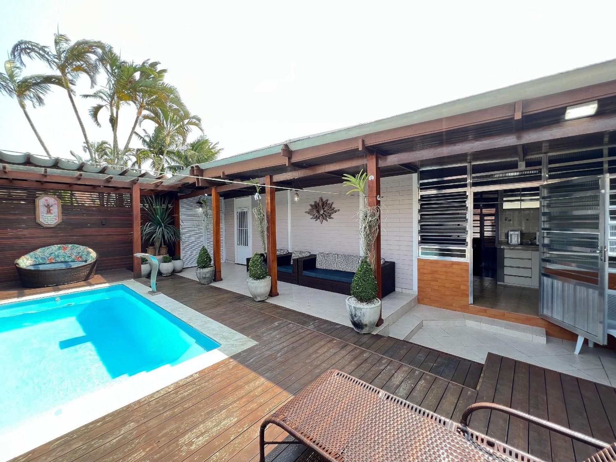Casa Agradavel Com Piscina, A Poucos Passos Da Praia Peruíbe Екстериор снимка