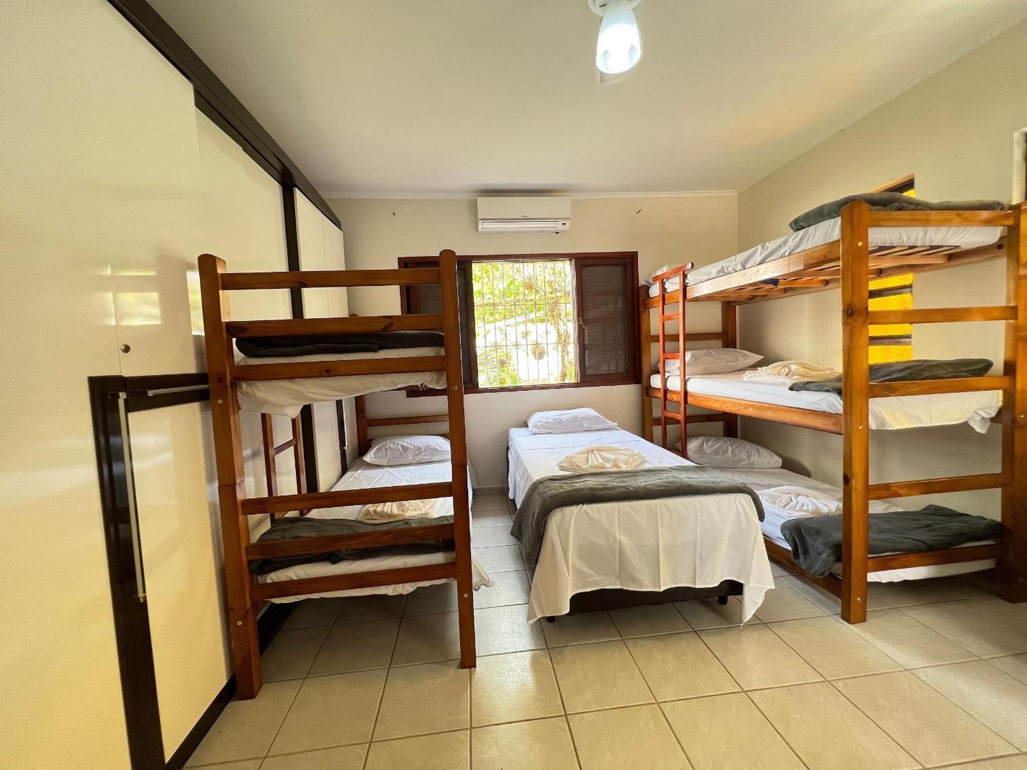 Casa Agradavel Com Piscina, A Poucos Passos Da Praia Peruíbe Екстериор снимка