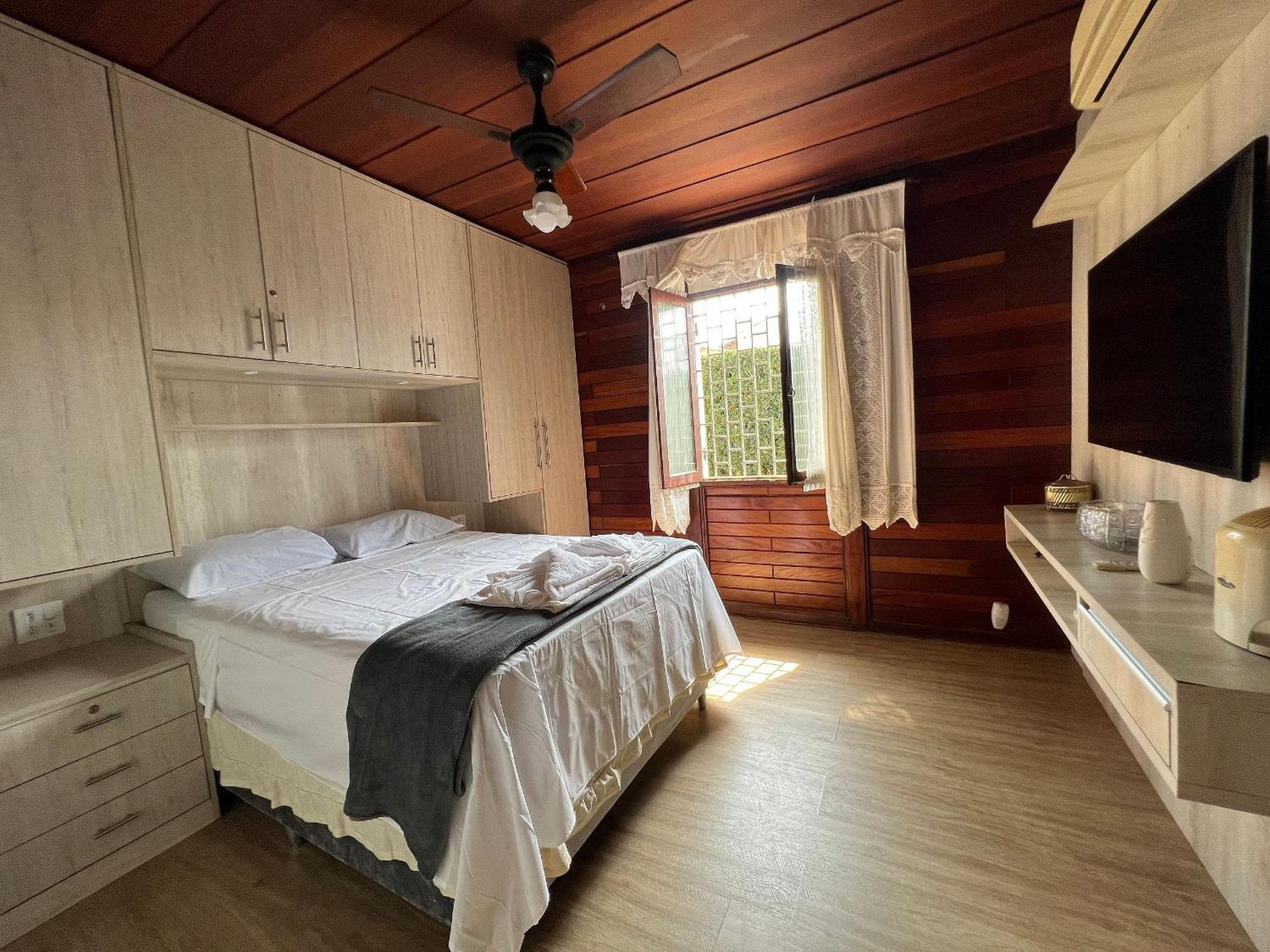 Casa Agradavel Com Piscina, A Poucos Passos Da Praia Peruíbe Екстериор снимка