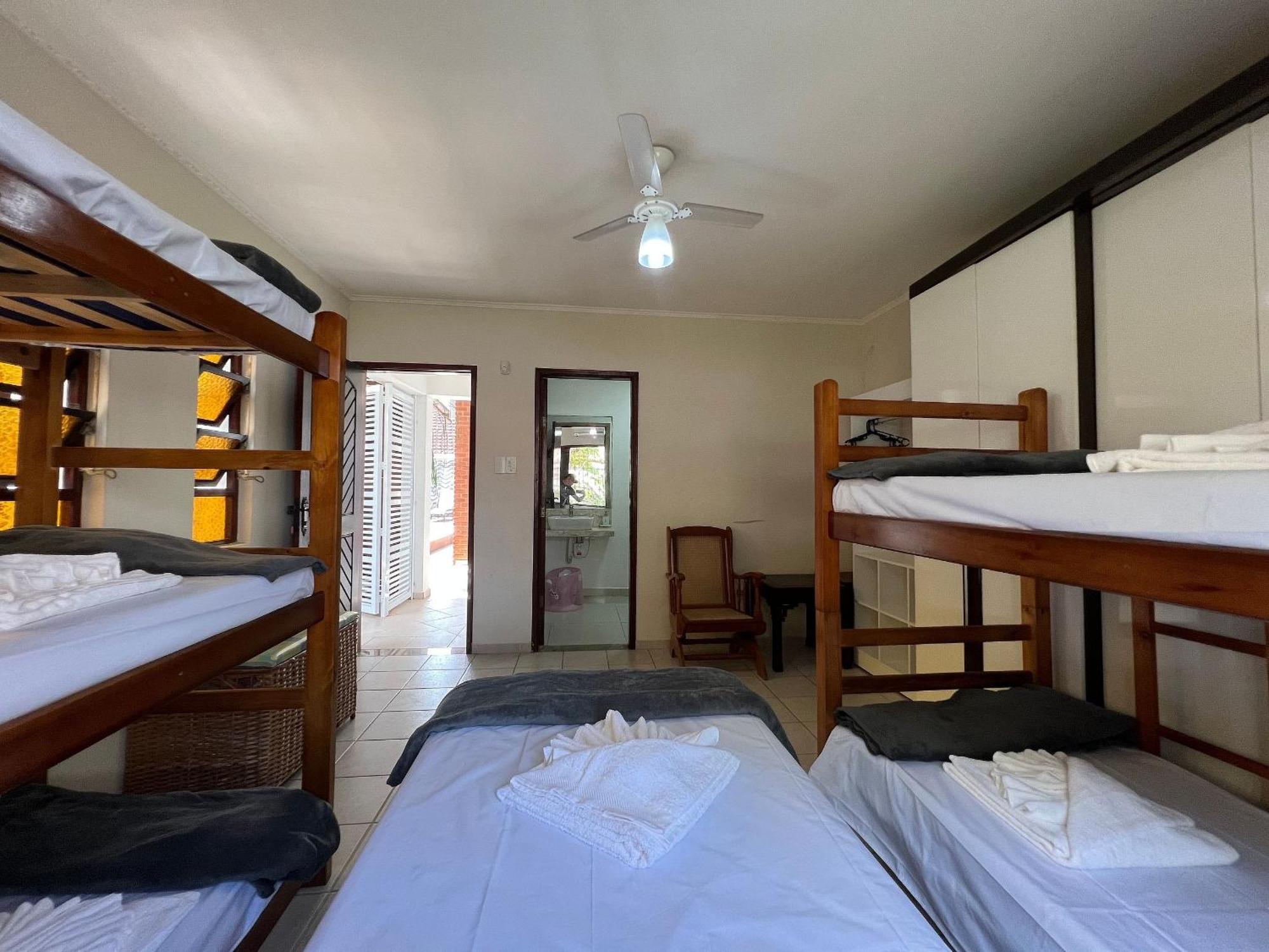 Casa Agradavel Com Piscina, A Poucos Passos Da Praia Peruíbe Екстериор снимка